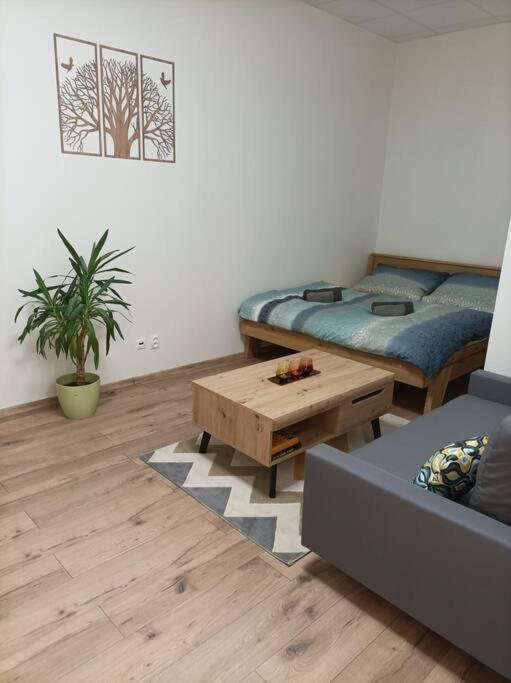 Stylovy Apartman Zemplinska Presov Luaran gambar